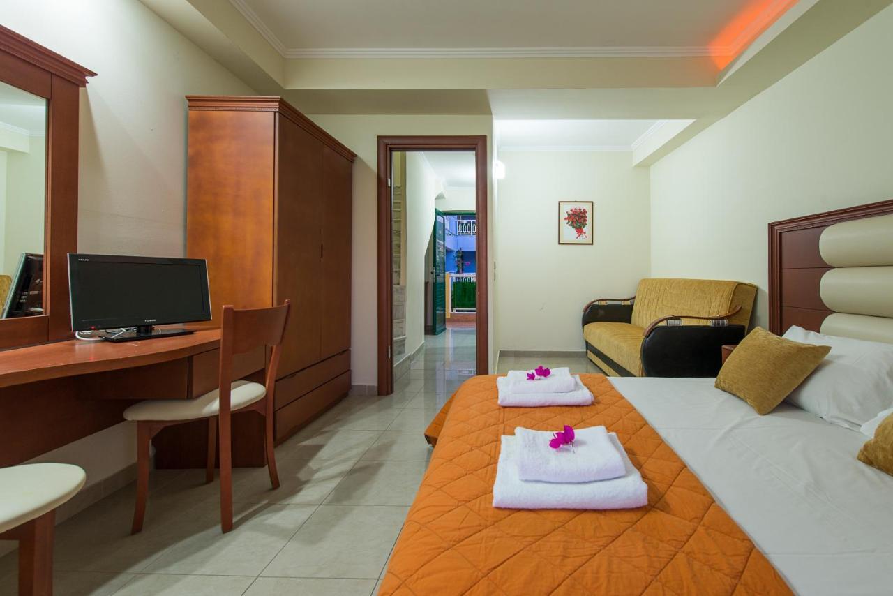 Caretta & Waterpark Hotel