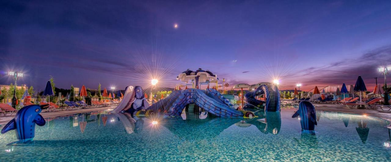Caretta & Waterpark Hotel Kalamákion