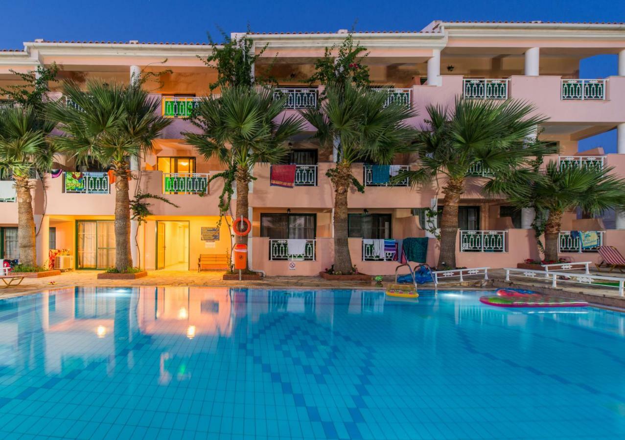 Caretta & Waterpark Hotel Kalamákion