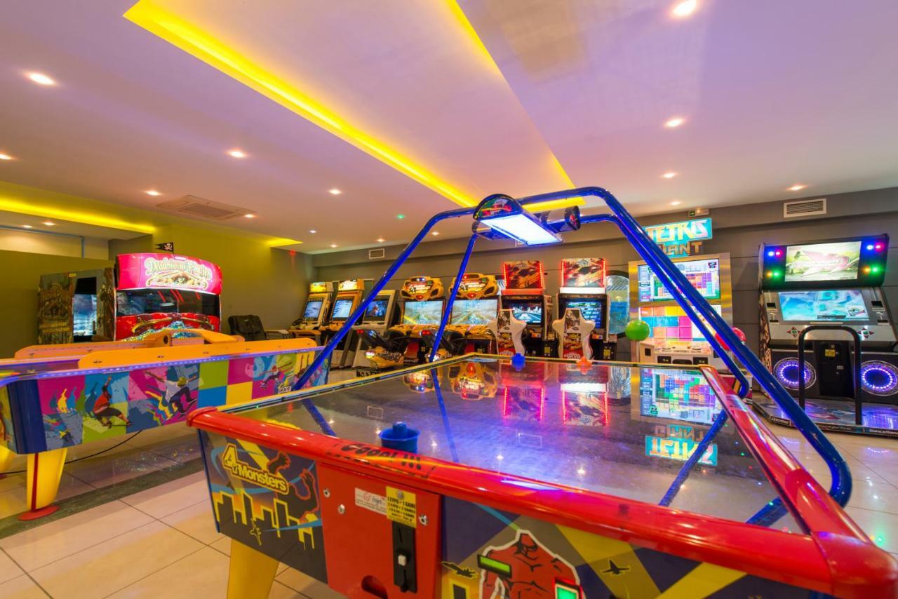 Hotel Caretta & Waterpark 4*