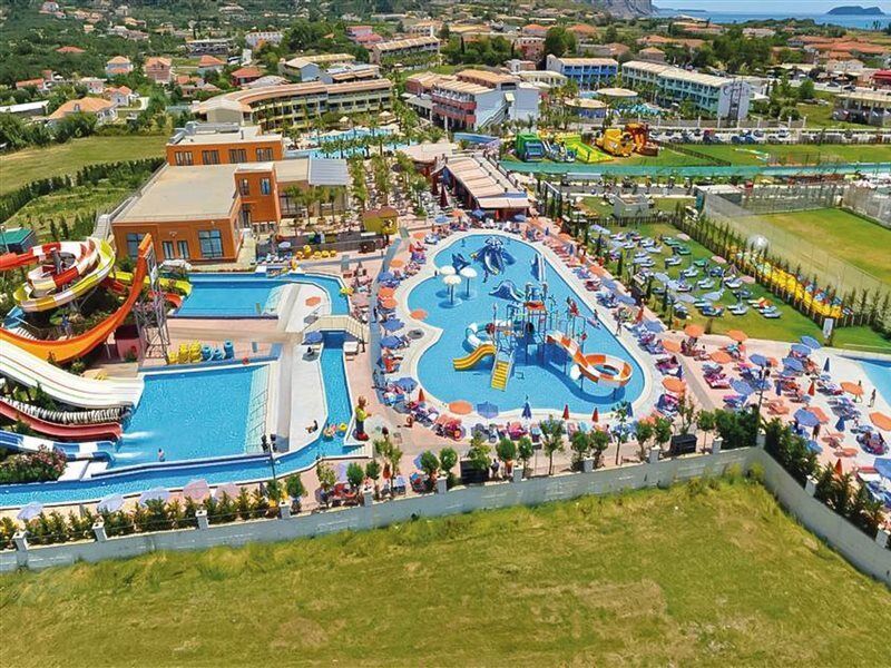 Caretta & Waterpark Kalamákion