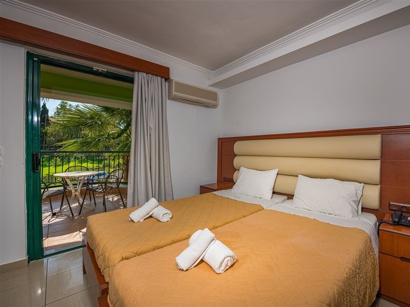 Caretta & Waterpark 4*